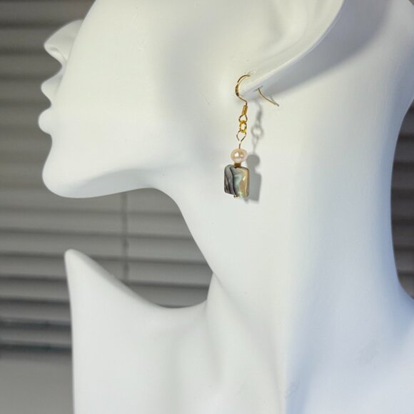 black mother of pearl earrings - Picture 4 of 8
